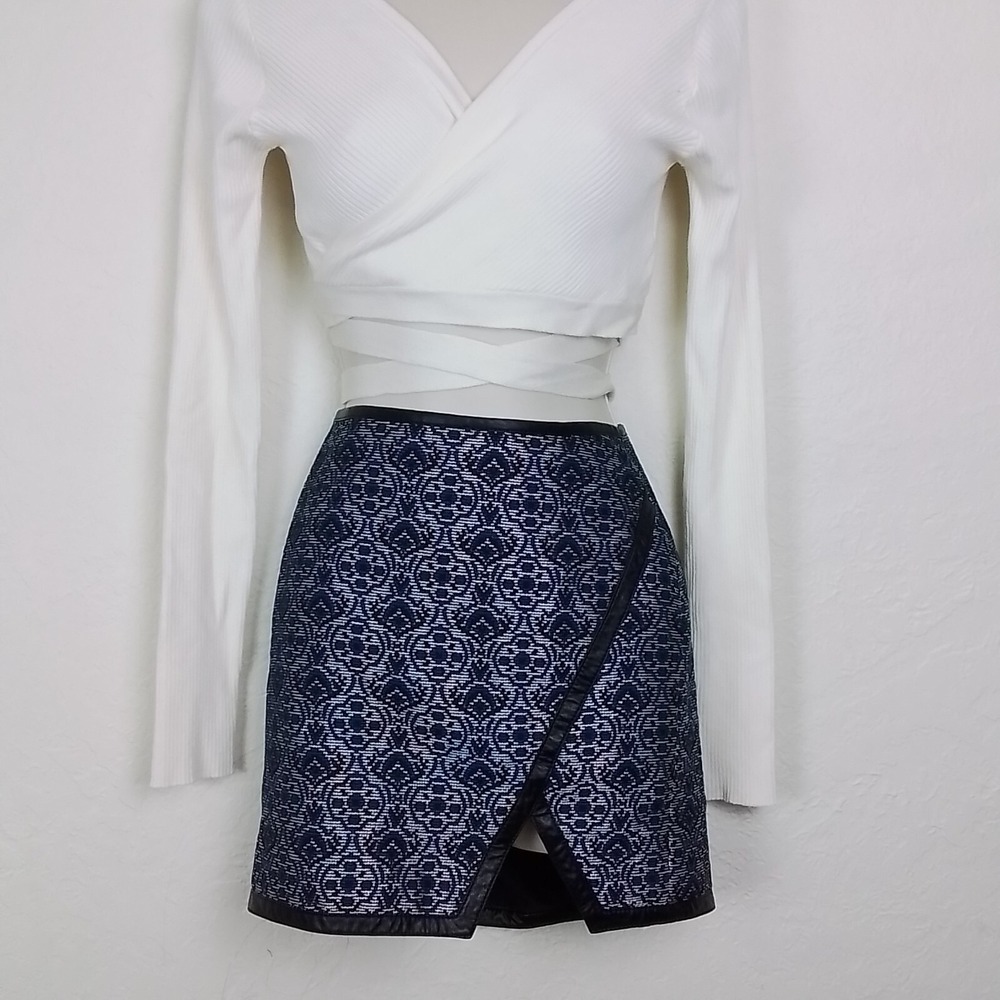 Express Jacquard Knit Mini Skirt Faux‎ Leather Trim Y2K Revival Black Blue Sz 00